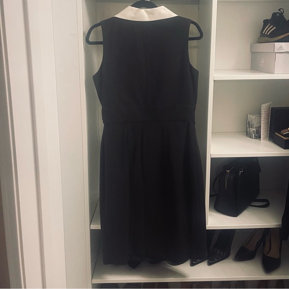 Black and white wrap dress with cute belt tie - Picture 3 of 6